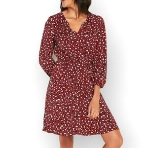 Old navy maroon red waist defined tie neck dress long sleeve leopard size S